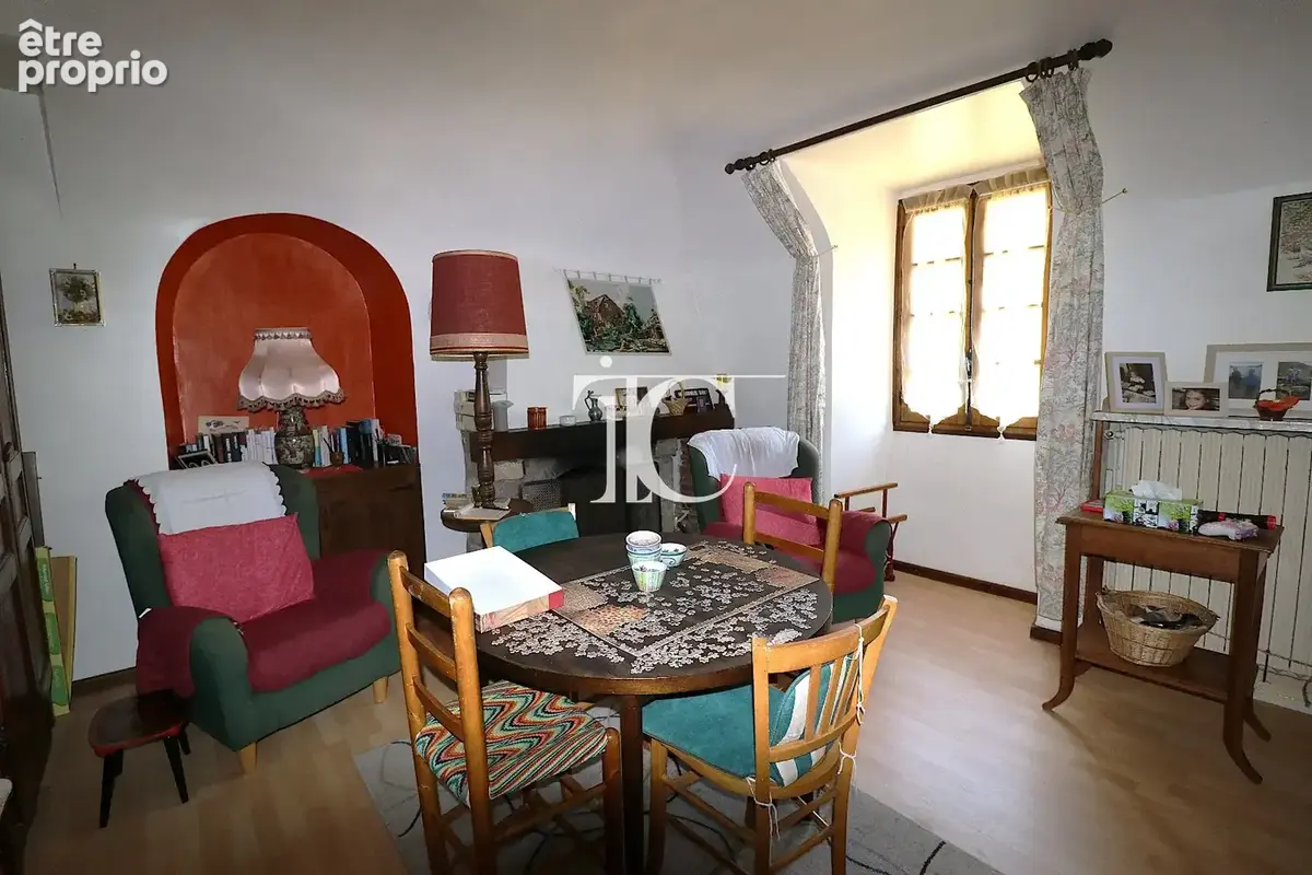 Bel envirronnement pour ce mas 2 appartements 4248 m² de terrain avec accès rivière - photo 9