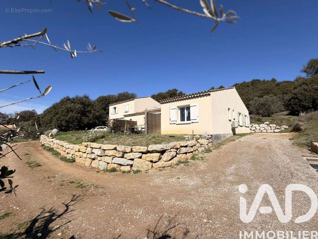 Photo 2 - Maison à ORAISON