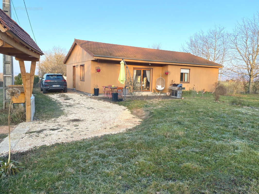 Maison à BRUGHEAS