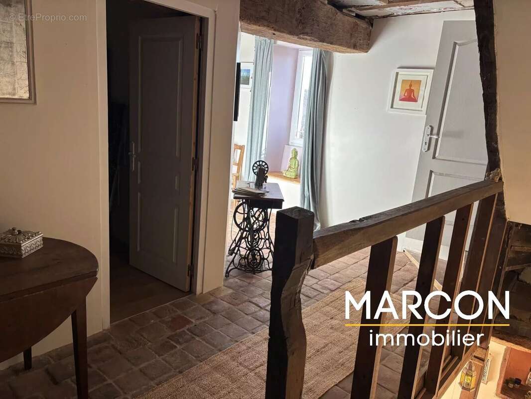 Maison à DOMPIERRE-LES-EGLISES