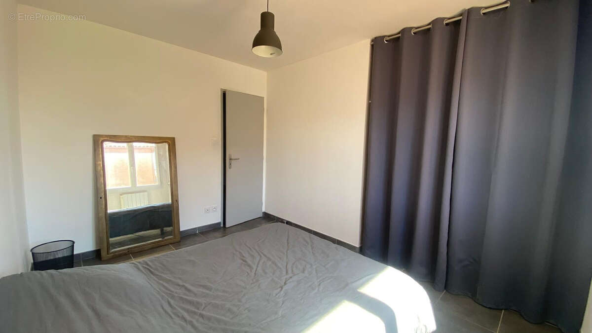 A vendre villa T5 de 158 m2 avec garage et piscine sur une parcelle de 1060 m2 à Narbonne - photo 12