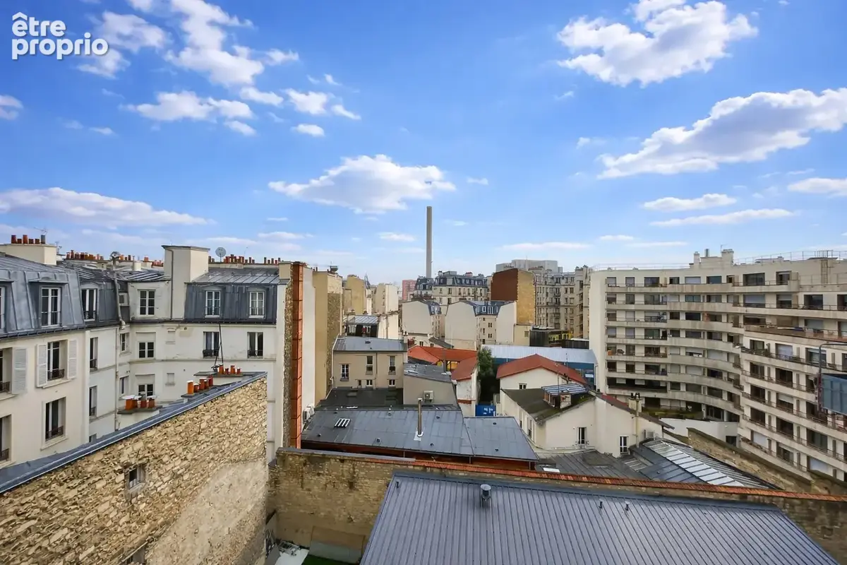 PARIS 18eme - Beau studio - photo 2