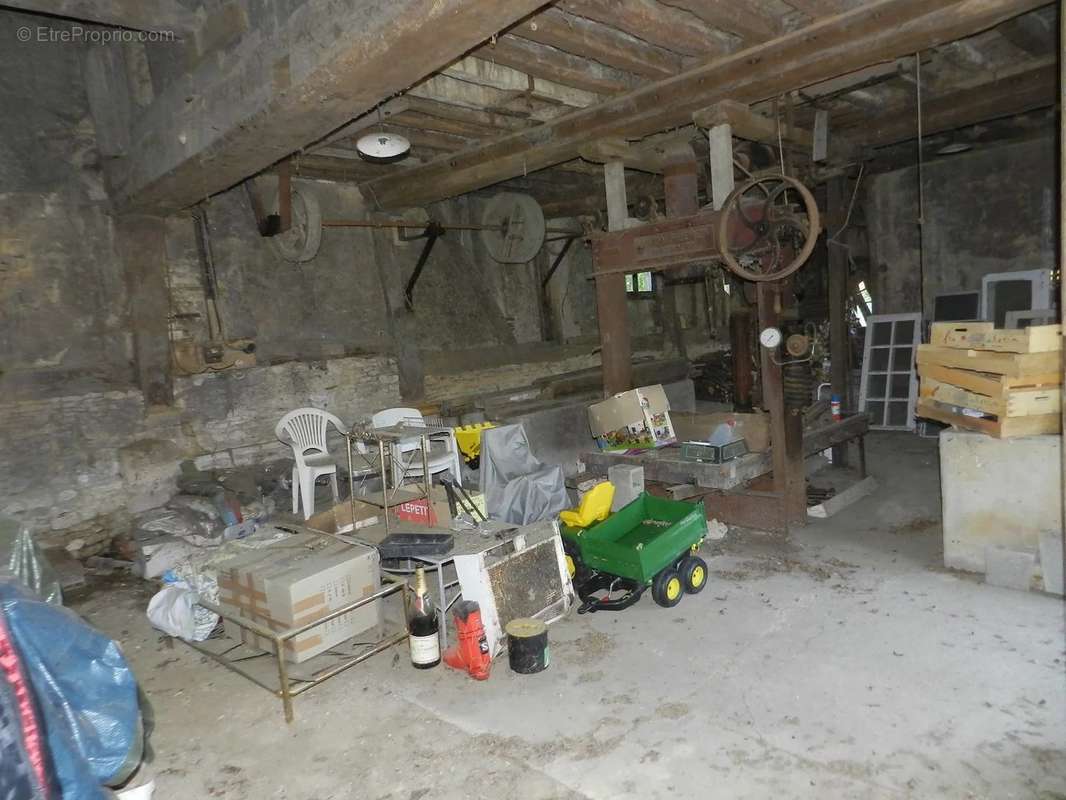 Maison à SAINT-PIERRE-SUR-DIVES