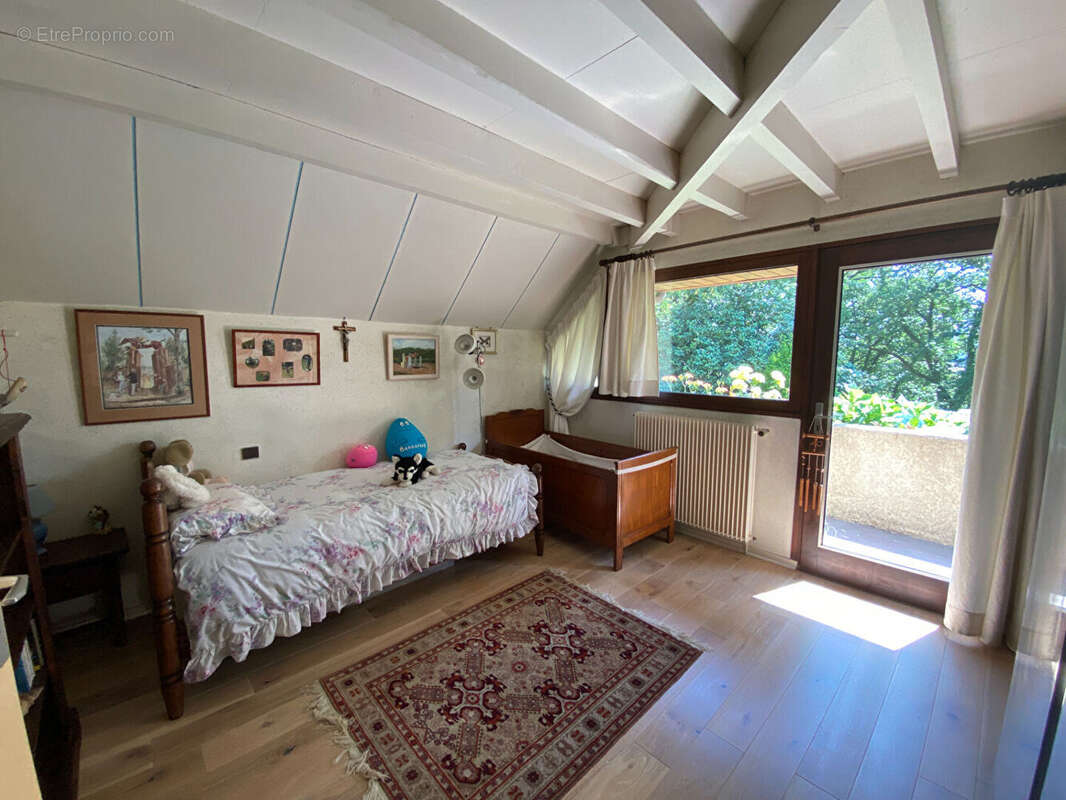 Haut de Montardon maison de 6 pièces - photo 9