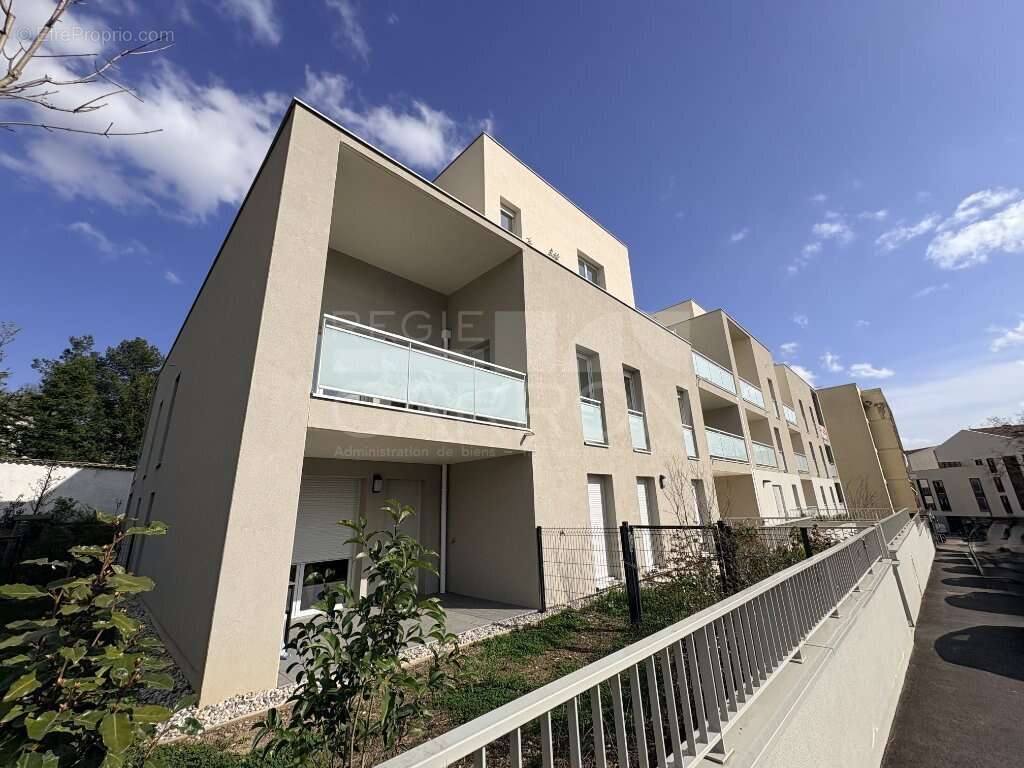Appartement à RILLIEUX-LA-PAPE