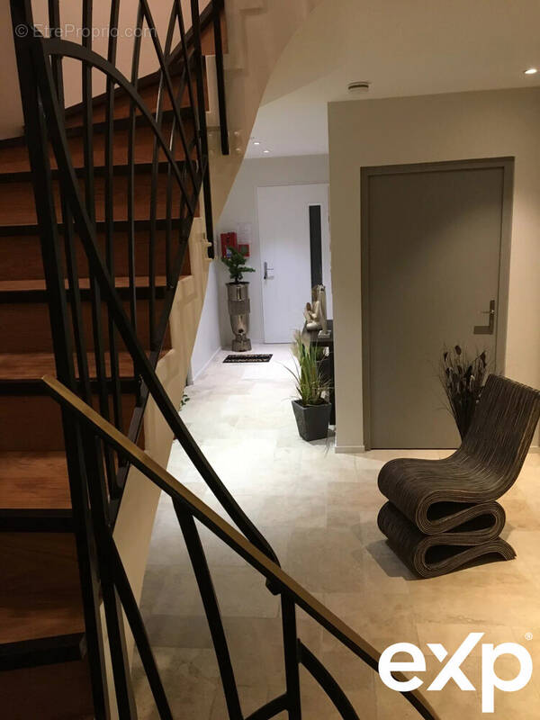 Appartement à MAGNY-LE-HONGRE