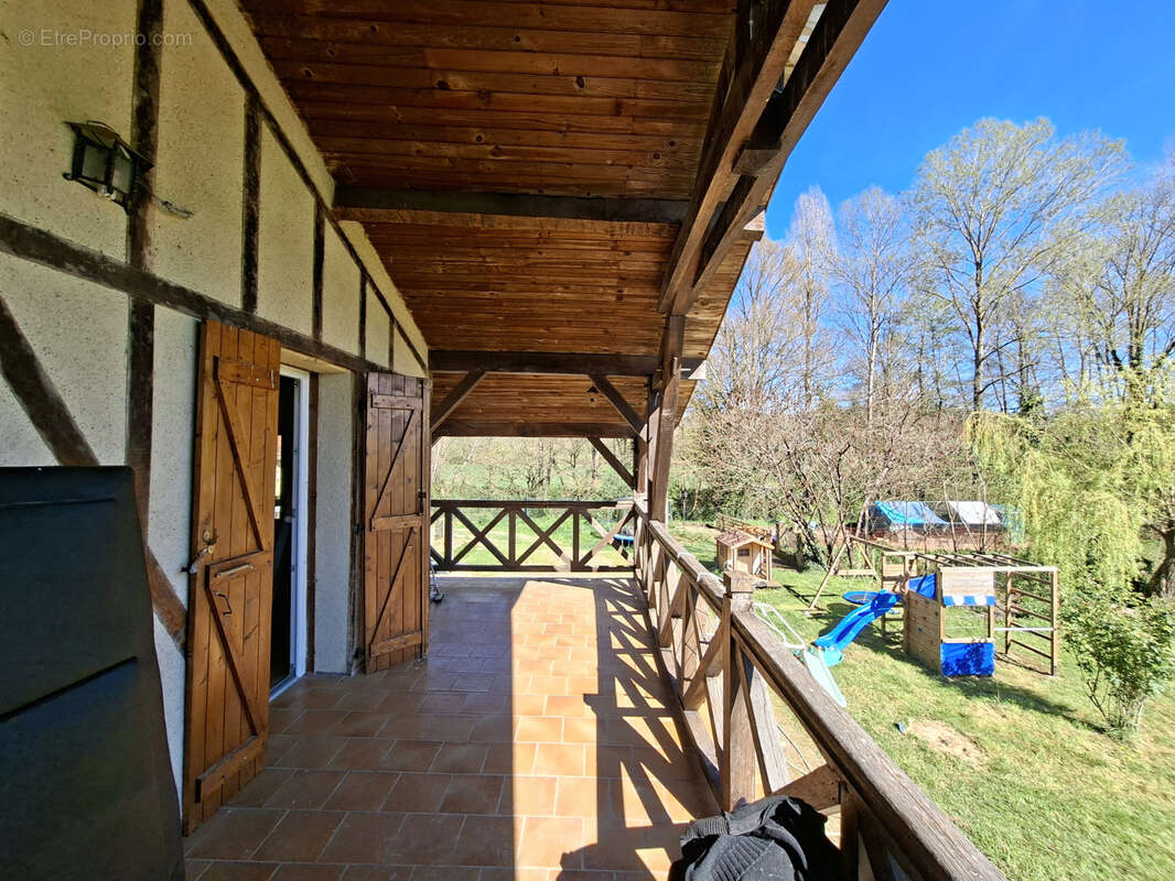 Maison à MIRANDE