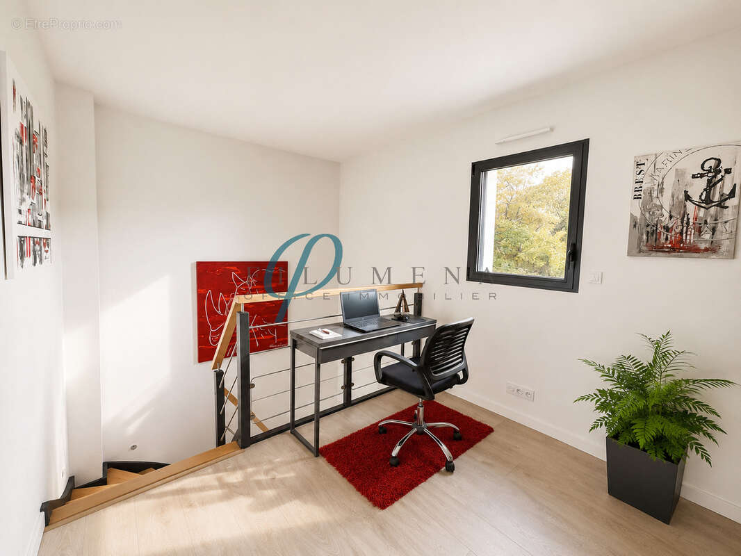 À VENDRE Maison contemporaine de160 m2, Terrain +1500 m2, Calme absolu et vue dégagée, garage. - photo 10