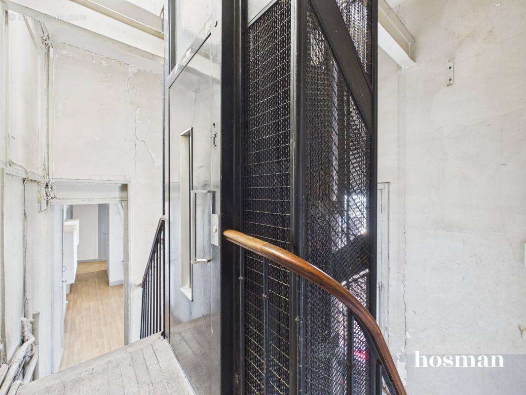 Chambre de service, 1 pièce, 8 m² Carrez - Dernier étage - Avenue D'Iéna, Paris - photo 13