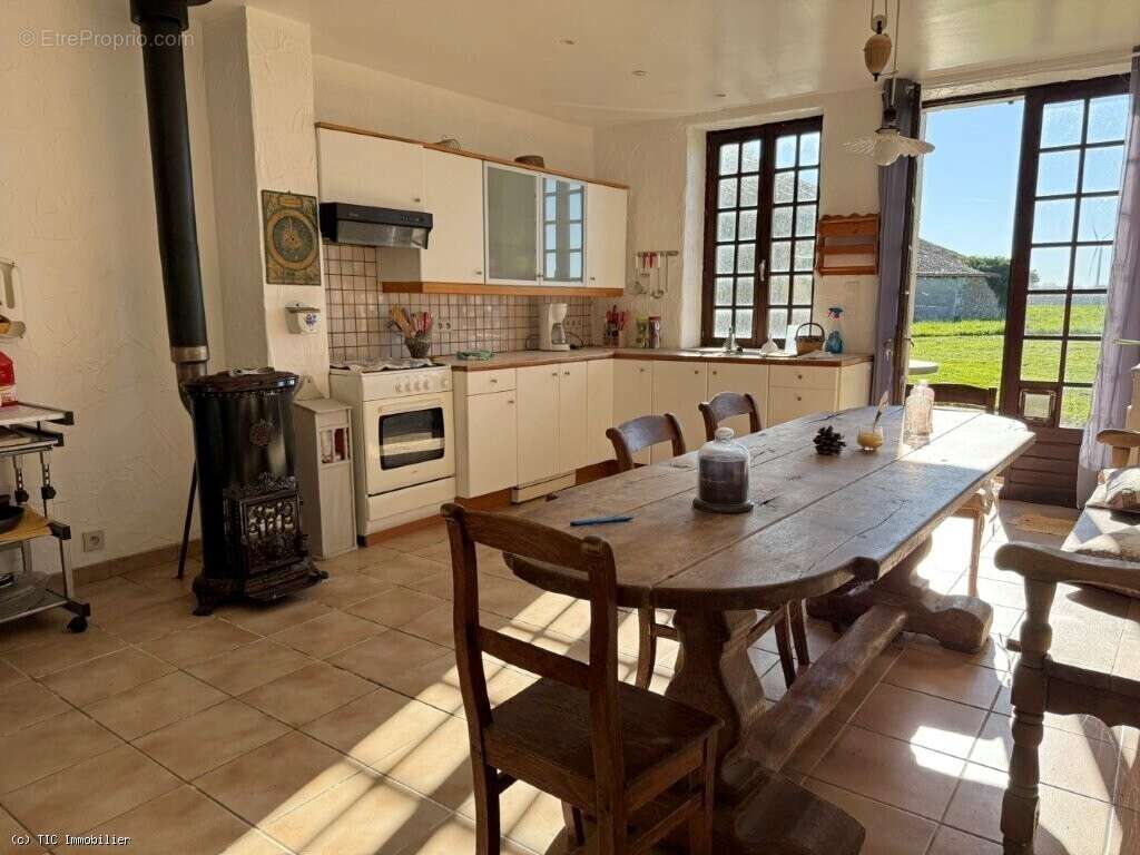 Maison à CIVRAY