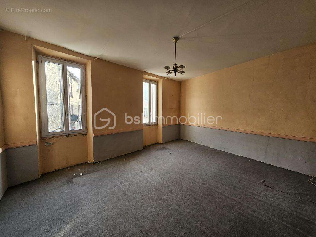 Appartement à VAISON-LA-ROMAINE