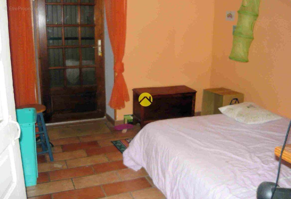 Maison à DUN-LE-PALESTEL