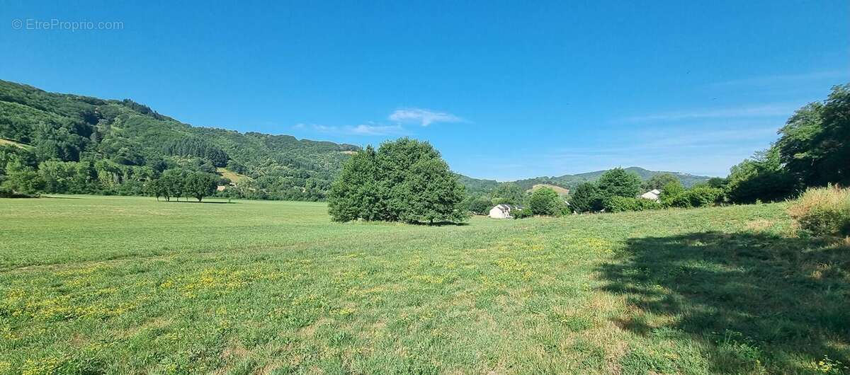 GRANGE - Terrain 1300m2 - avec Reseaux - photo 2