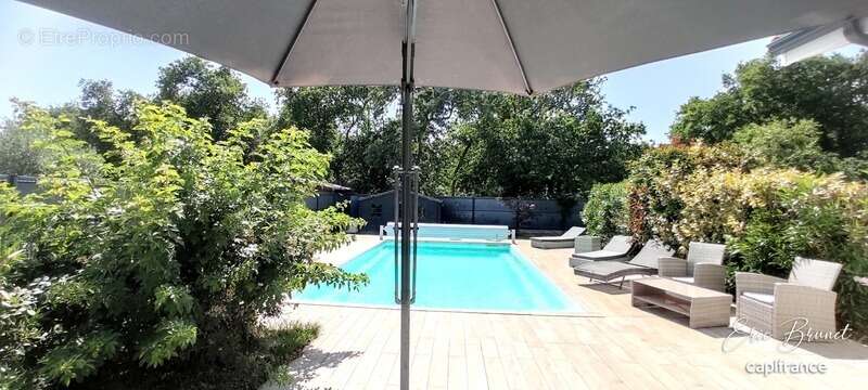 AUDENGE - Maison récente de standing avec piscine chauffée et 4 chambres - photo 11