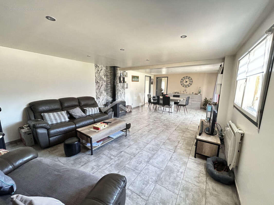 Maison à VILLEMANDEUR