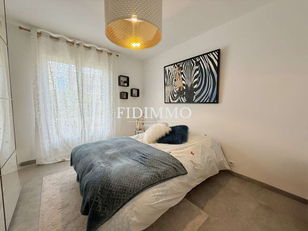 Maison à CHENNEVIERES-SUR-MARNE