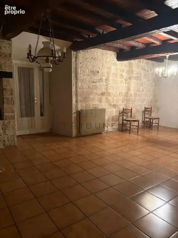 SAINTE COLOMBE EN BRUILHOIS, maison de village de 8 pièces dont 4 chambres - photo 7