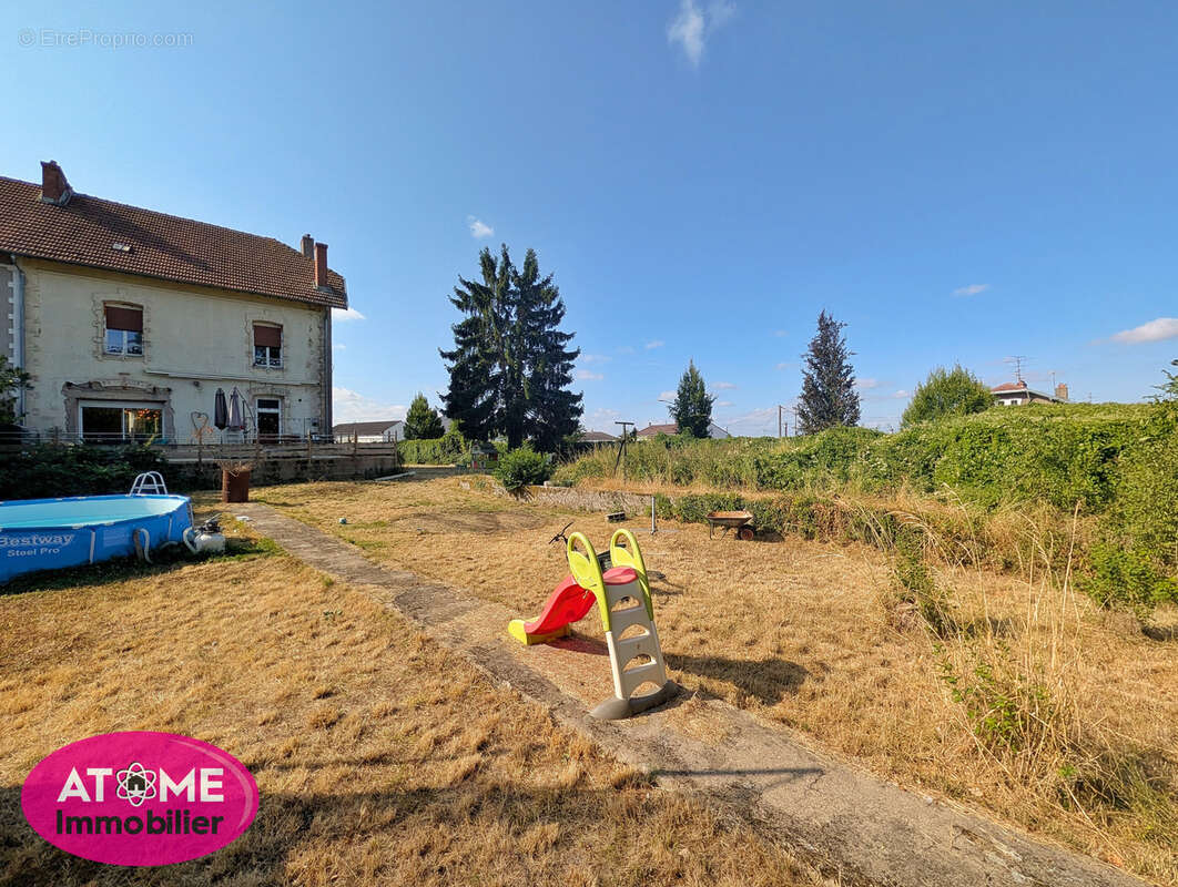 Maison de maître de caractère   262 m2   Terrain de 14,02 ares - photo 10