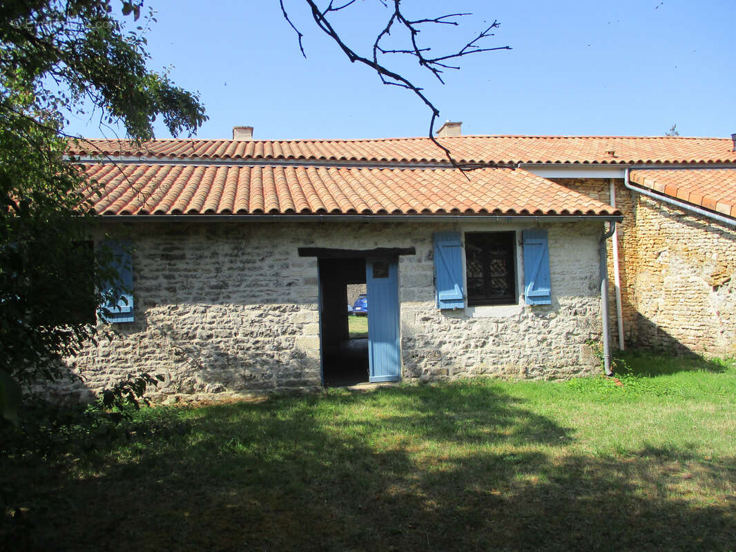 Maison à MESSE