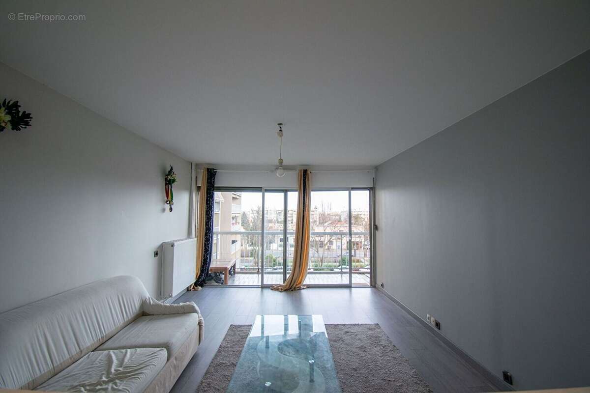 Appartement à BRON