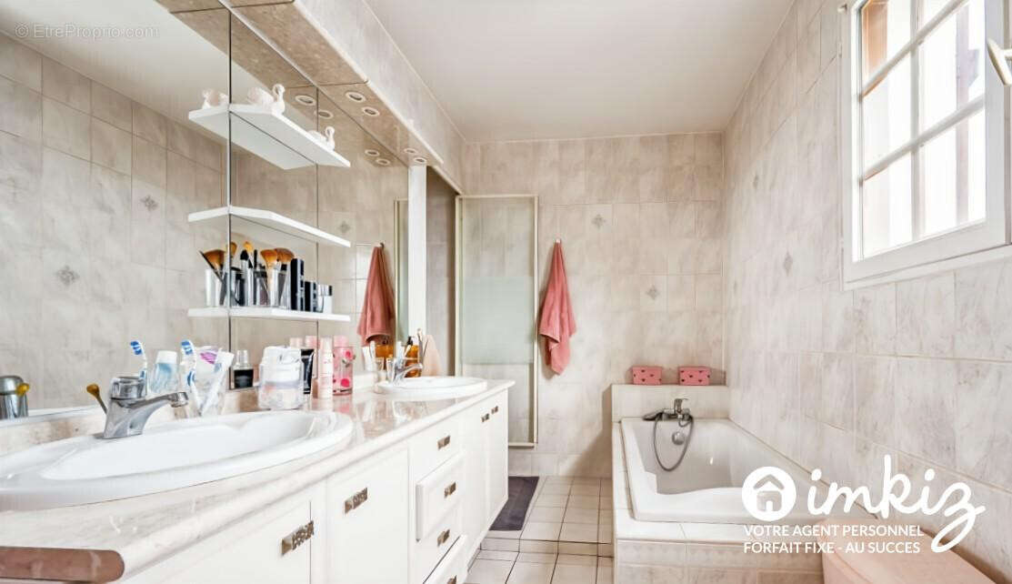 Maison familiale Type 6 – 161 m² habitables - photo 4