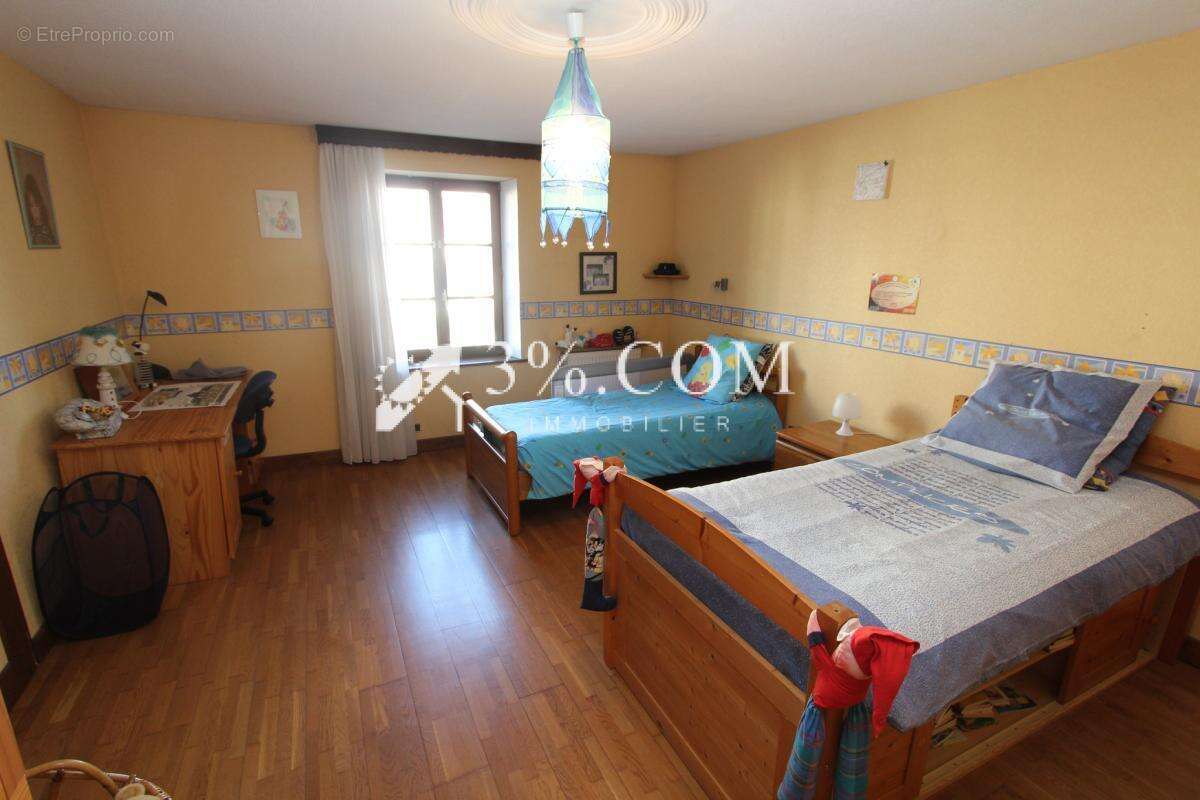 Maison à THAON-LES-VOSGES