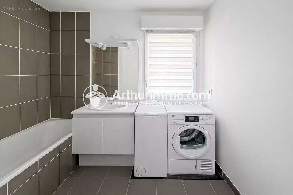 Appartement à SAINT-PIERRE-DU-PERRAY