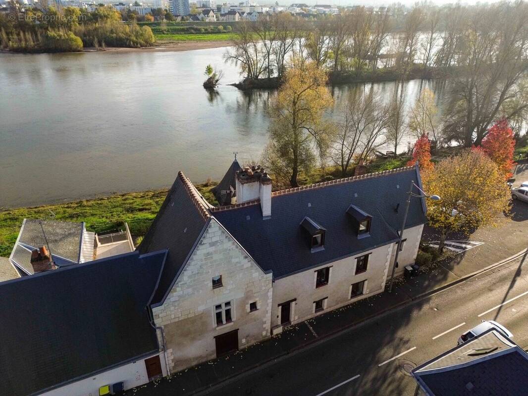 Appartement à SAINT-CYR-SUR-LOIRE