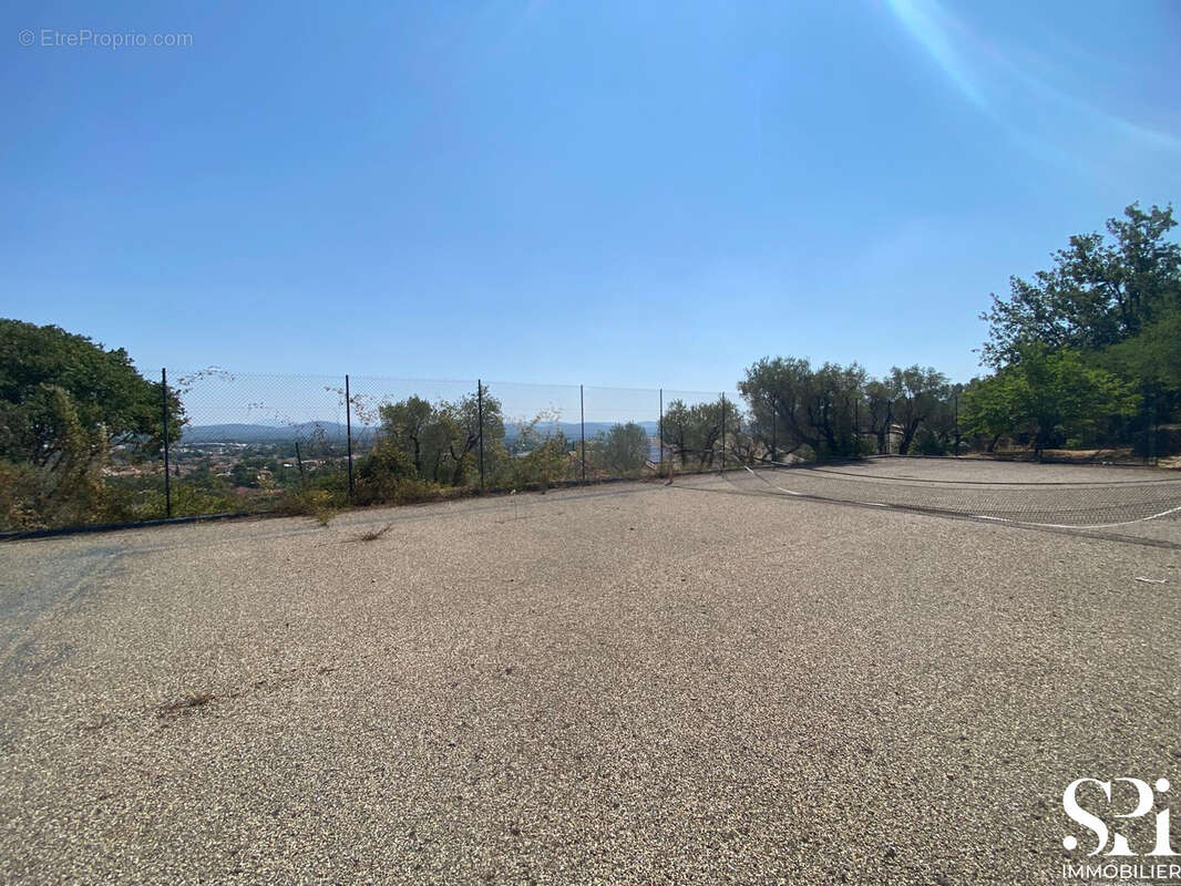 SOLLIES-PONT - Terrain constructible 1 631 m2 plat - photo 12
