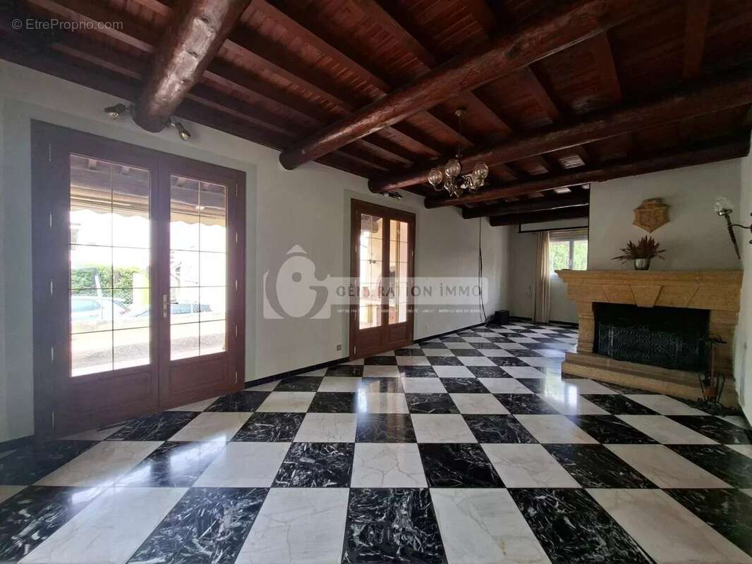 Villa 6 pièces avec piscine à Arles - photo 7