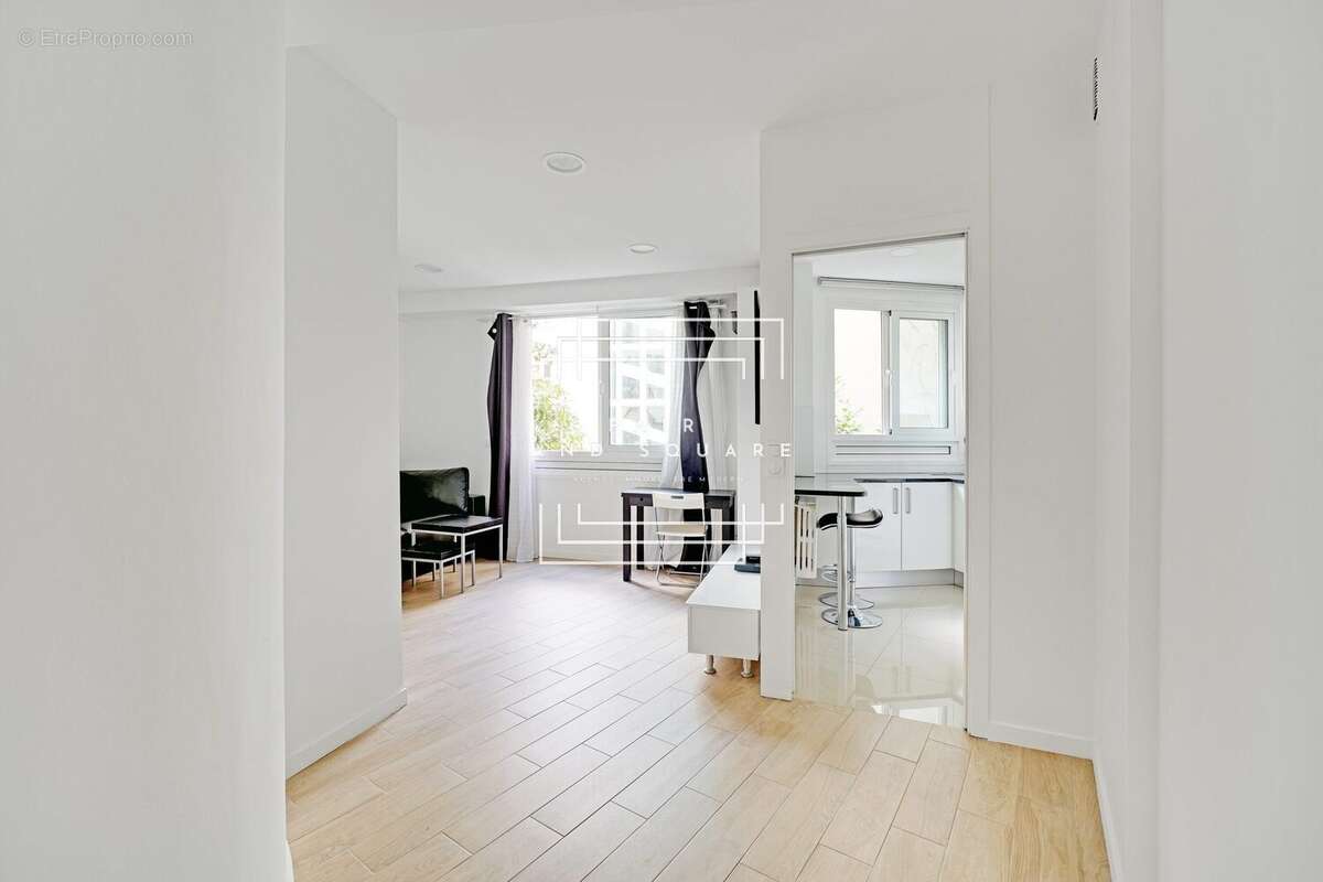 Appartement à NEUILLY-SUR-SEINE