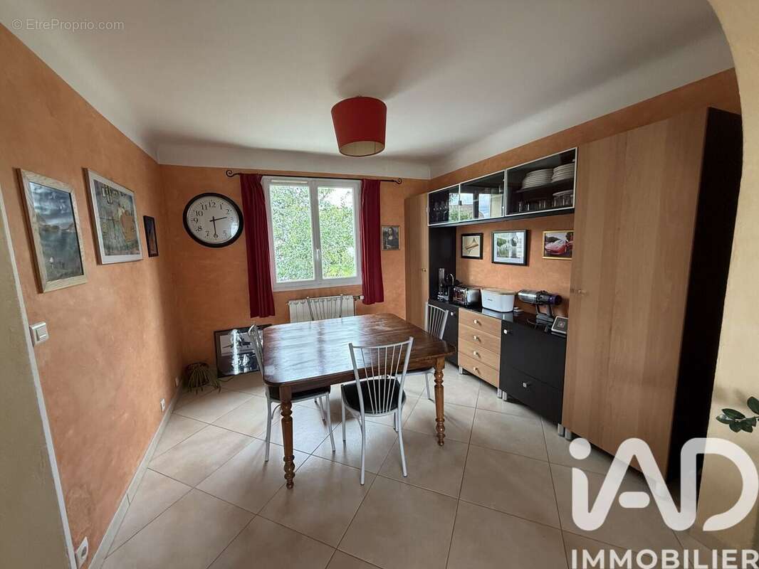 Photo 5 - Maison à SAINTRY-SUR-SEINE