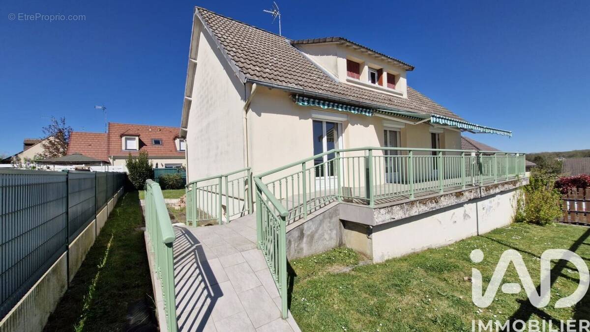 Photo 1 - Maison à BARJOUVILLE