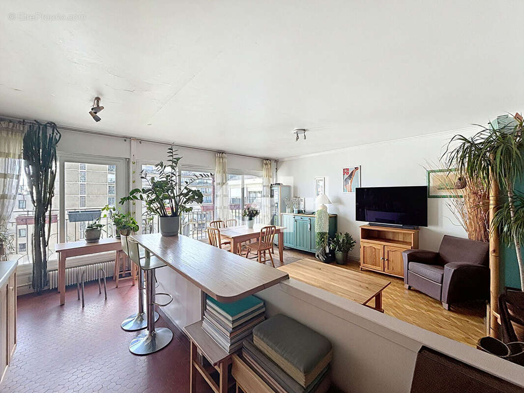 Appartement à PARIS-11E