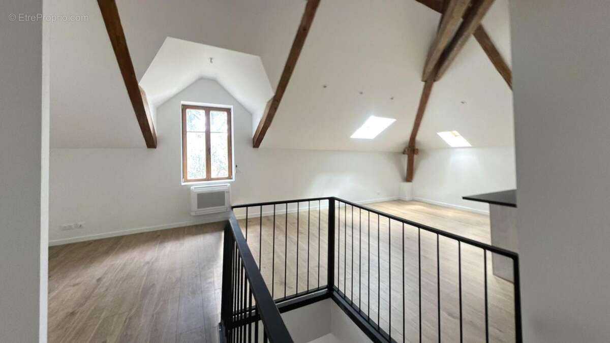  EXCLUSIVITÉ – T5 de Prestige de 117 m² avec Jardin Privatif dans une Maison de Maître Réhabilitée - photo 5