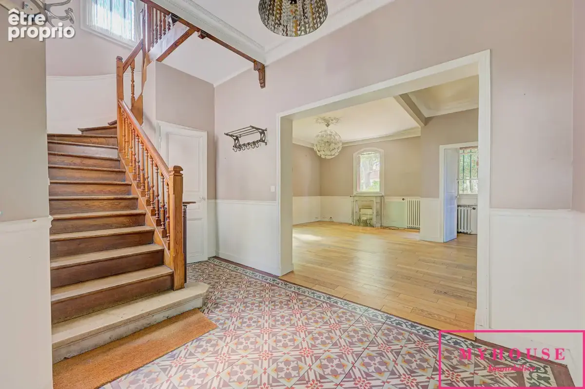 Belle bâtisse en Meulière 7 pièces 4 chambres 170m2 sur 480m2 de parcelle - photo 3