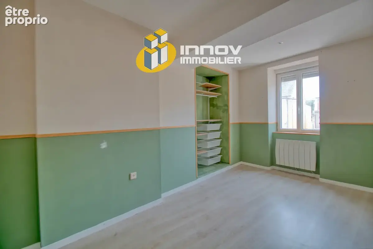 Maison de ville + dépendances - photo 12