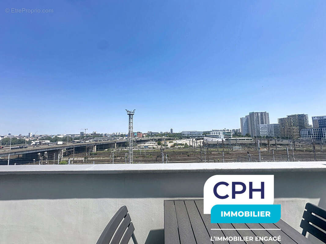 Appartement à PARIS-18E