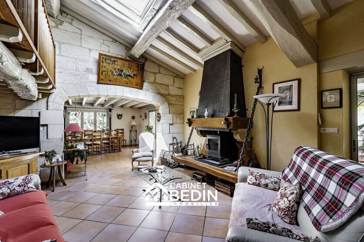 Maison à VILLEGOUGE