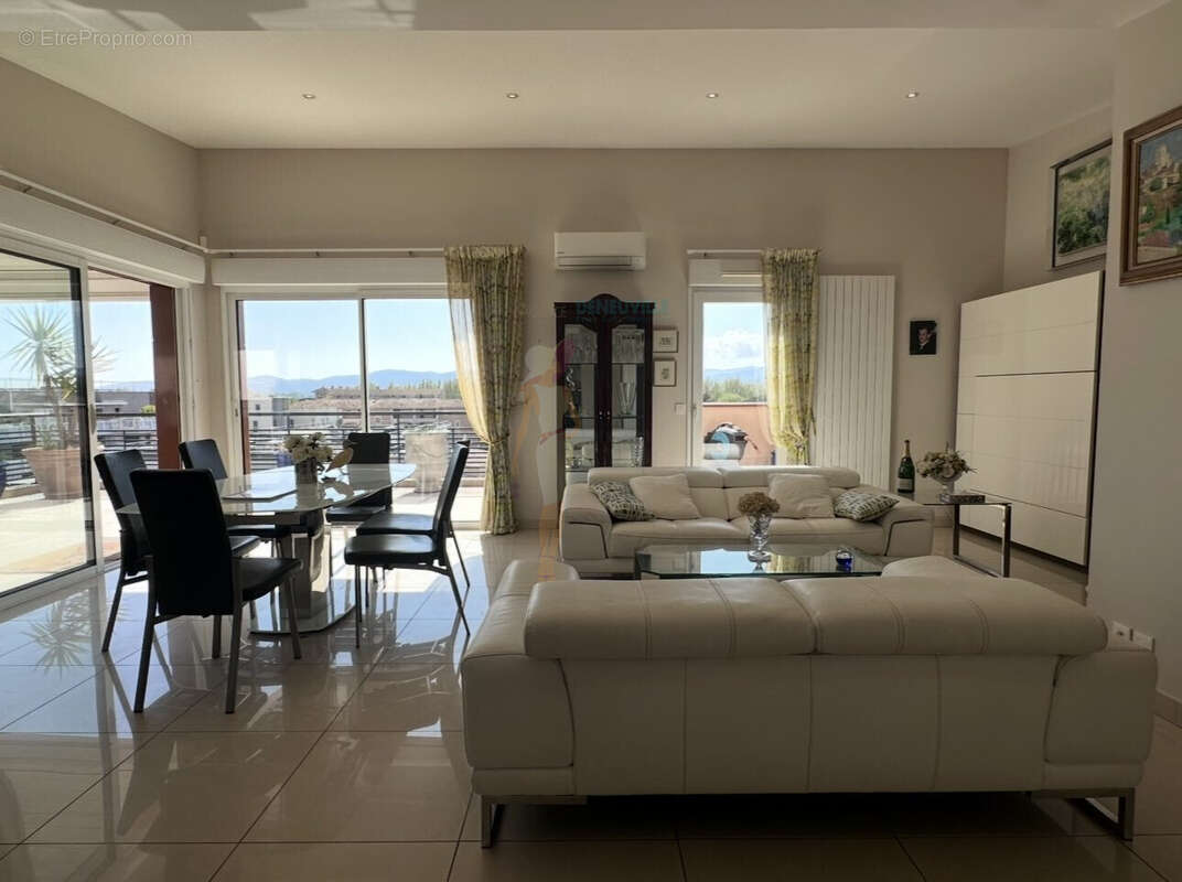 Appartement à FREJUS