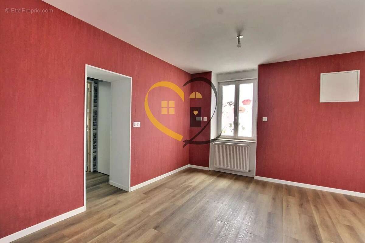 Maison à Saint-Georges-sur-Moulon - photo 6