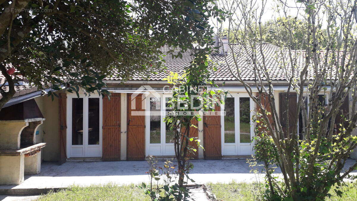 Maison à SAINT-MEDARD-EN-JALLES