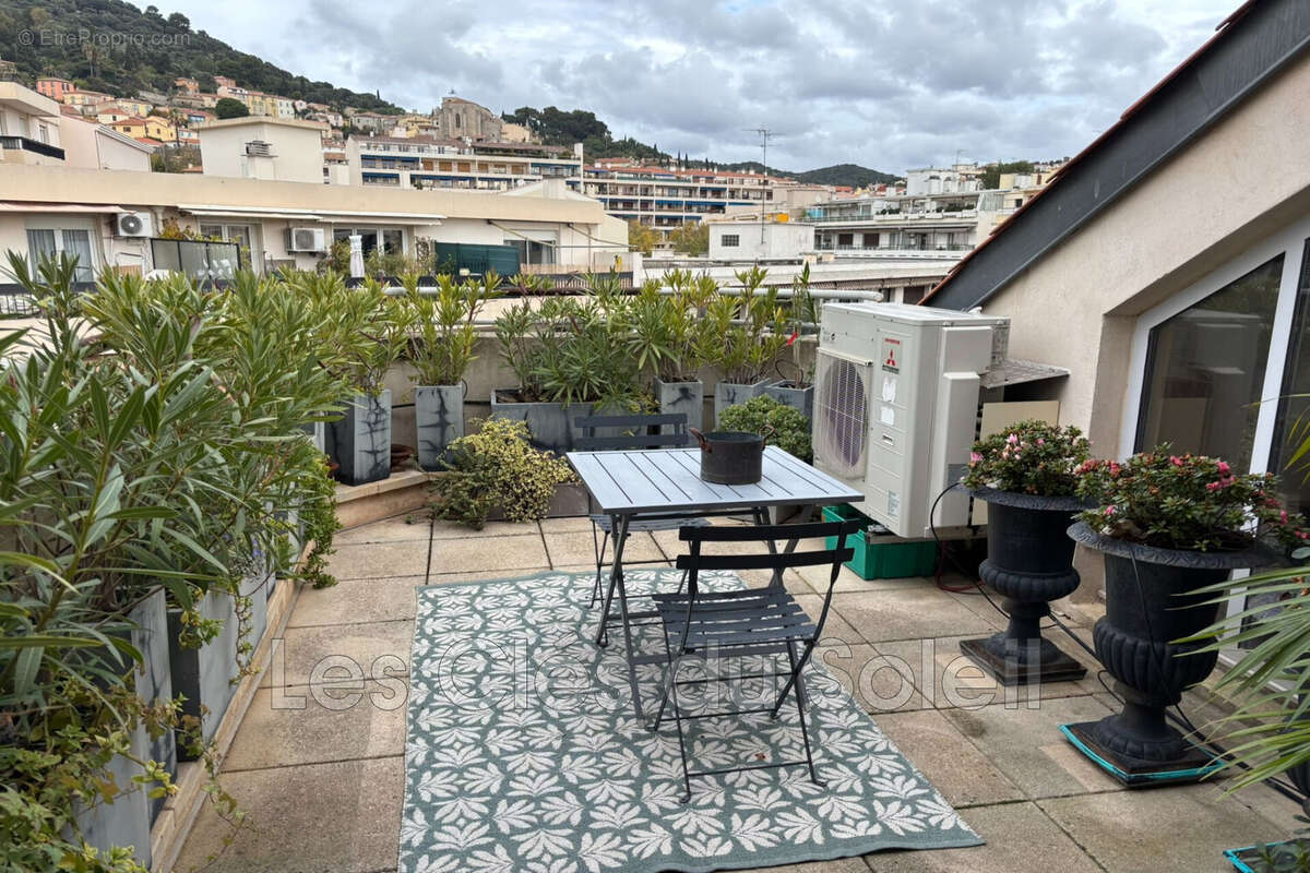 Appartement à HYERES