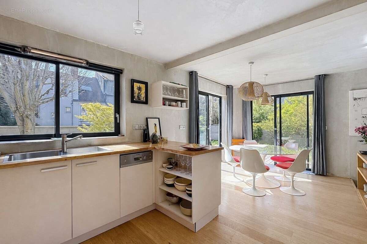 Maison 163 m² à Bagneux  - photo 7