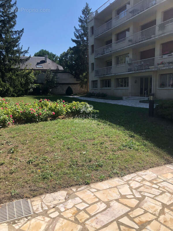Appartement à MAISONS-LAFFITTE