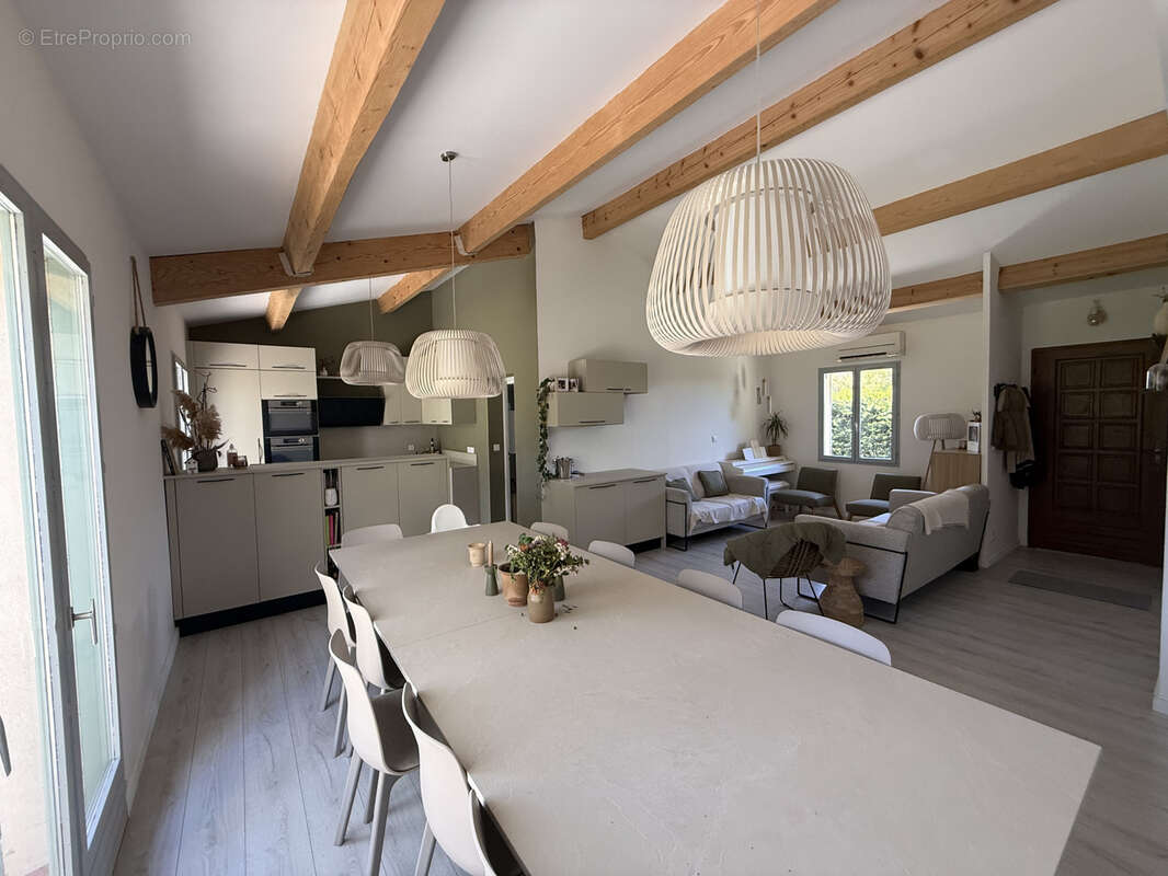 Maison à LA CALMETTE