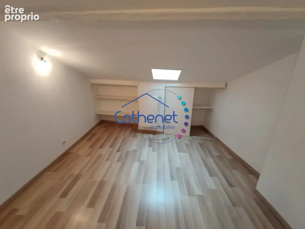 Appartement 207 m² à Saint-Denis-De-Cabanne  - photo 6