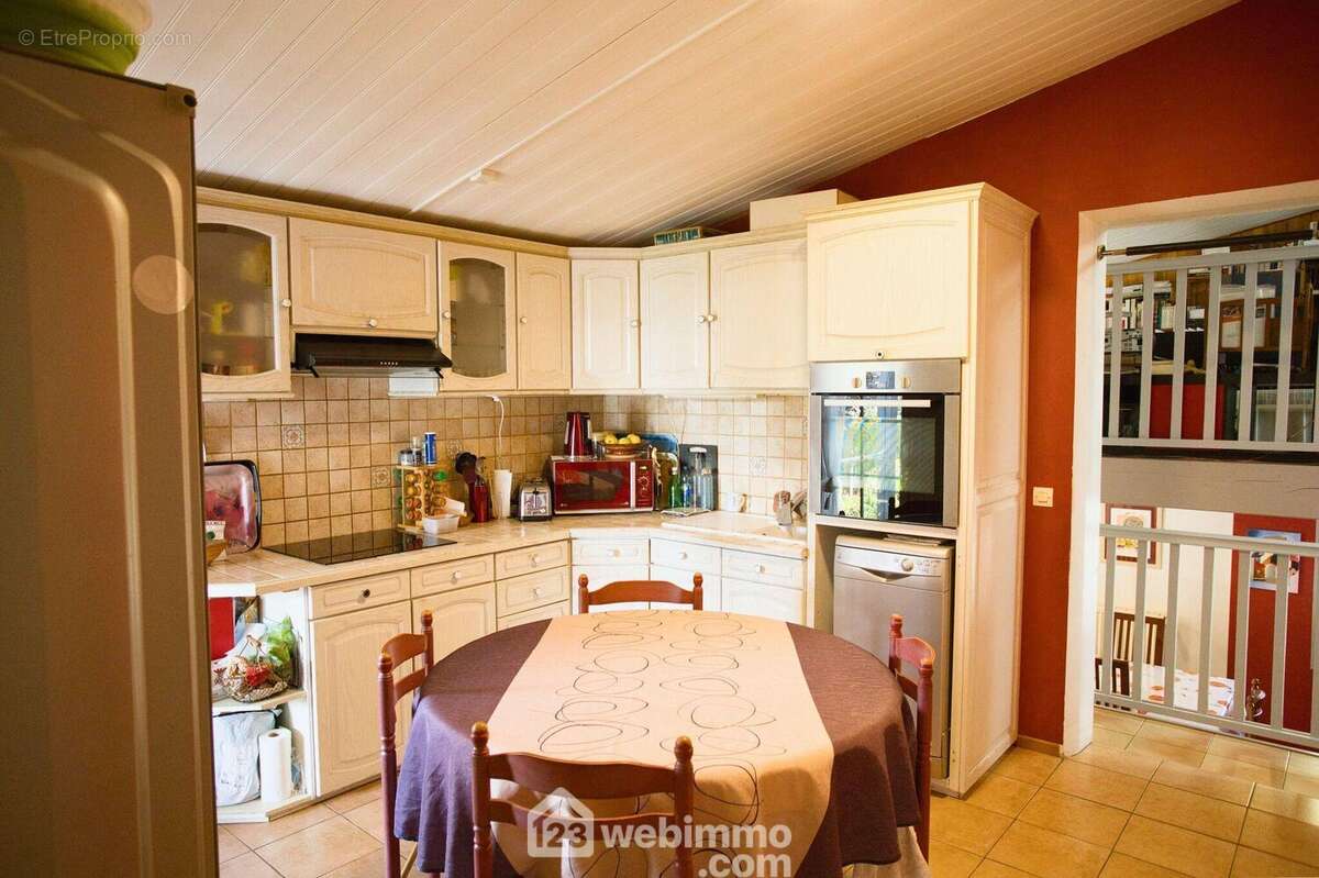 Maison à DOMPIERRE-SUR-MER