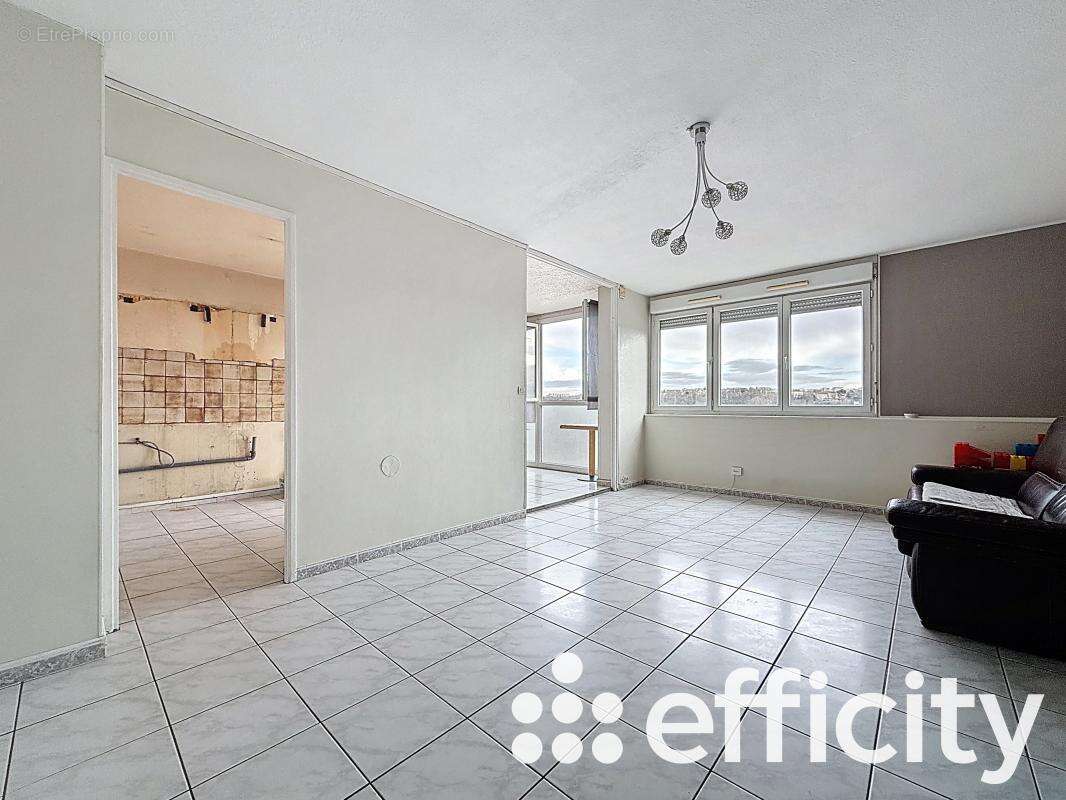 Appartement à LYON-9E