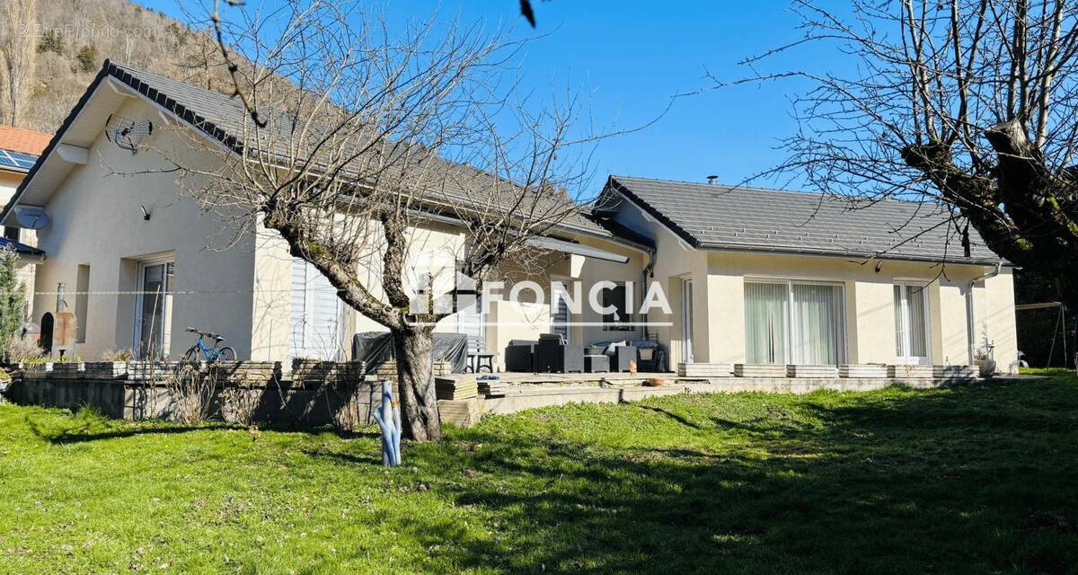 Maison à SAINT-MARTIN-D'URIAGE